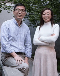 A photo of Q. Richard Lu, PhD, and Lai Man Wu, PhD.